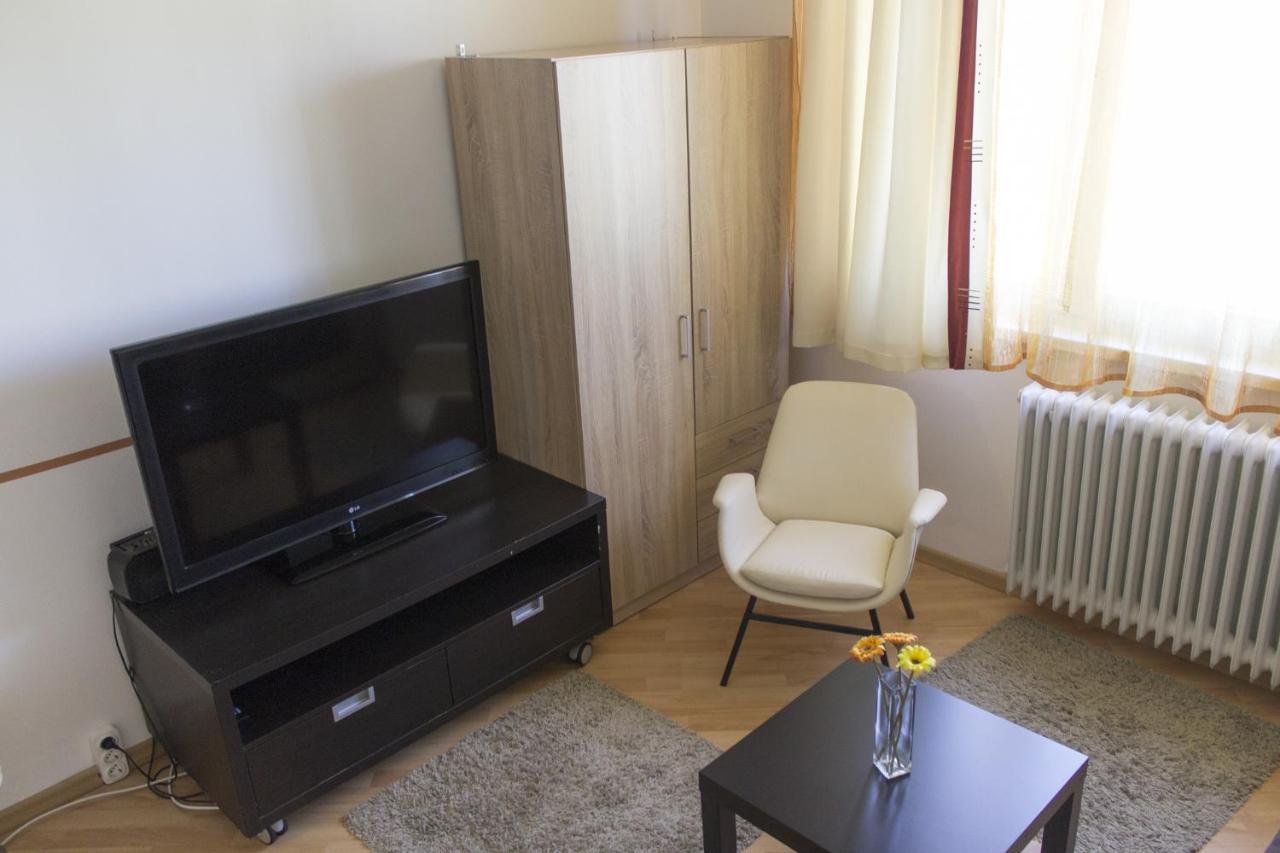 Apartman "A" Szeged Buitenkant foto